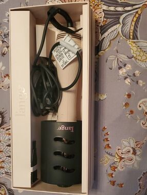 Lange Beige and Black Heated Hair Brush